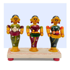Etikoppaka Wooden Lady Figurines Set – Serving Traditions (3 Pieces)